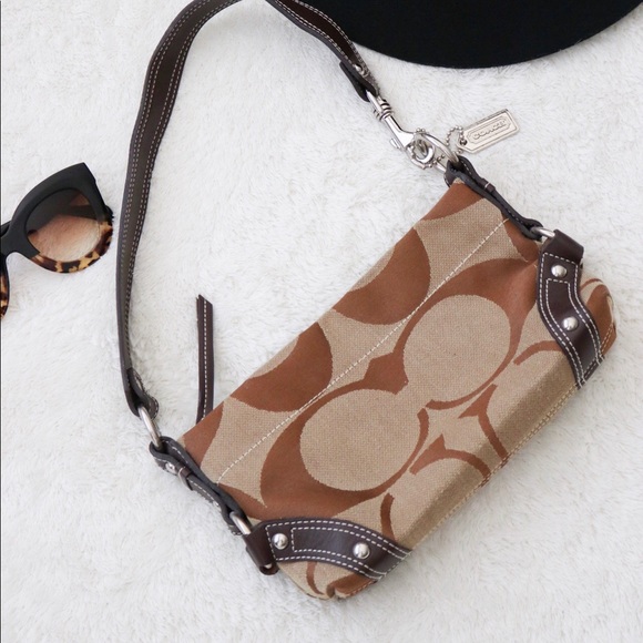 Coach purse - Picture 2 of 6